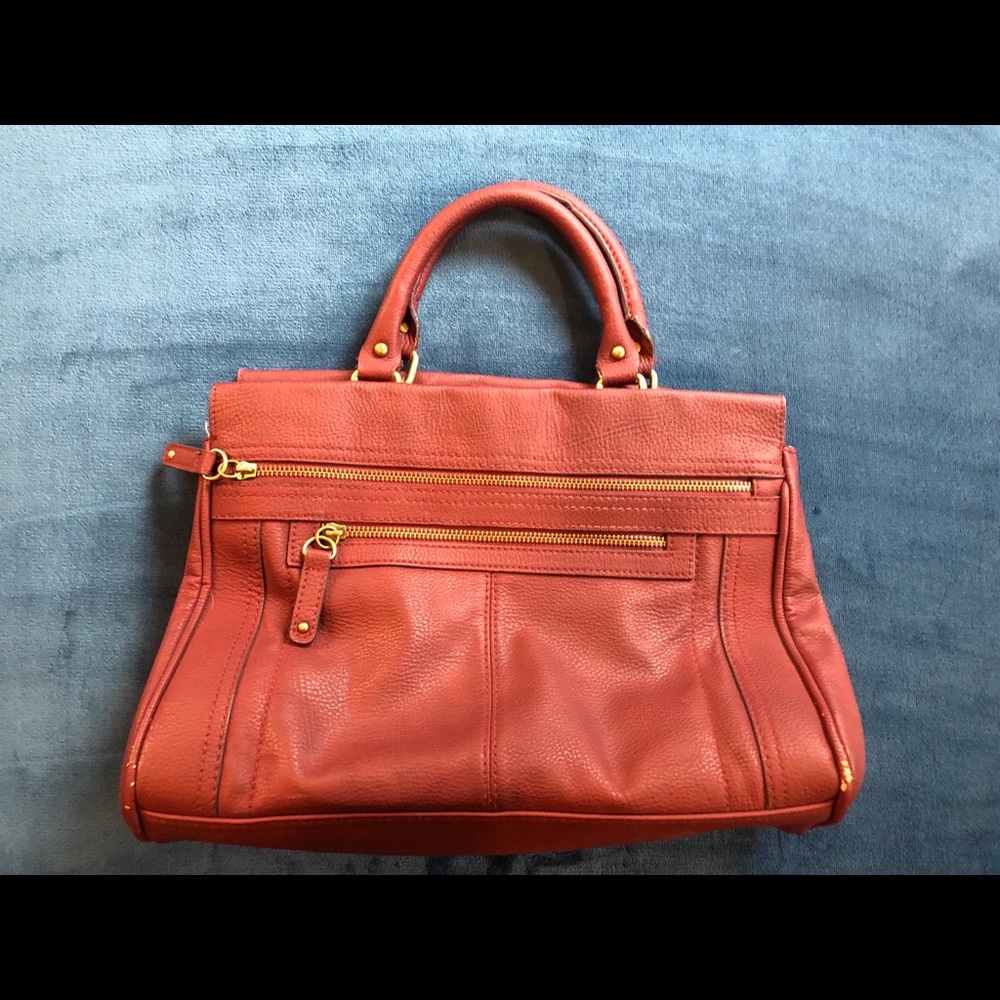 Burgundy red Merona handbag w strap
